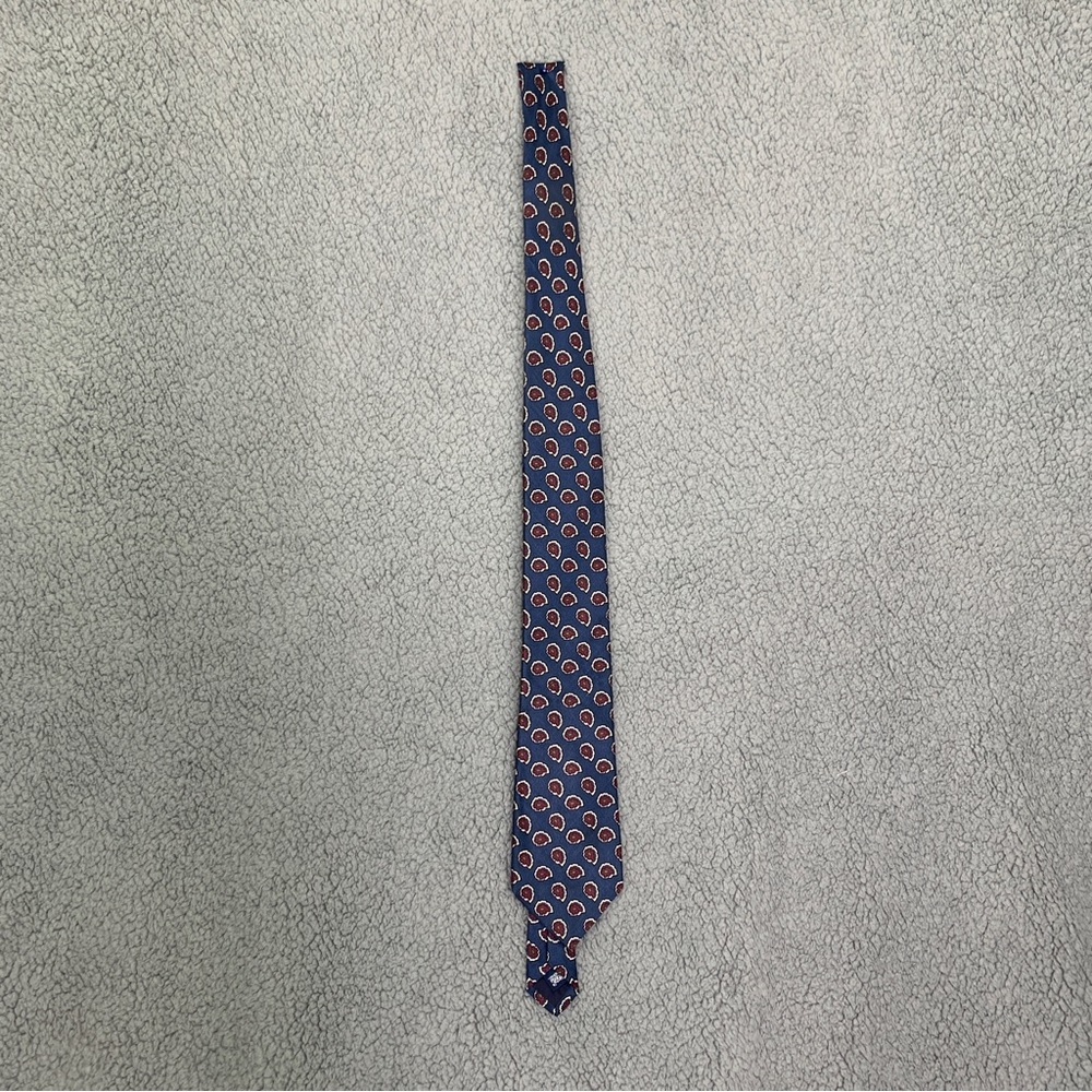 Vintage Burberry Men’s Necktie - Navy Blue/Red Paisley Print, 59”L x 3.5”W - Picture 4 of 8